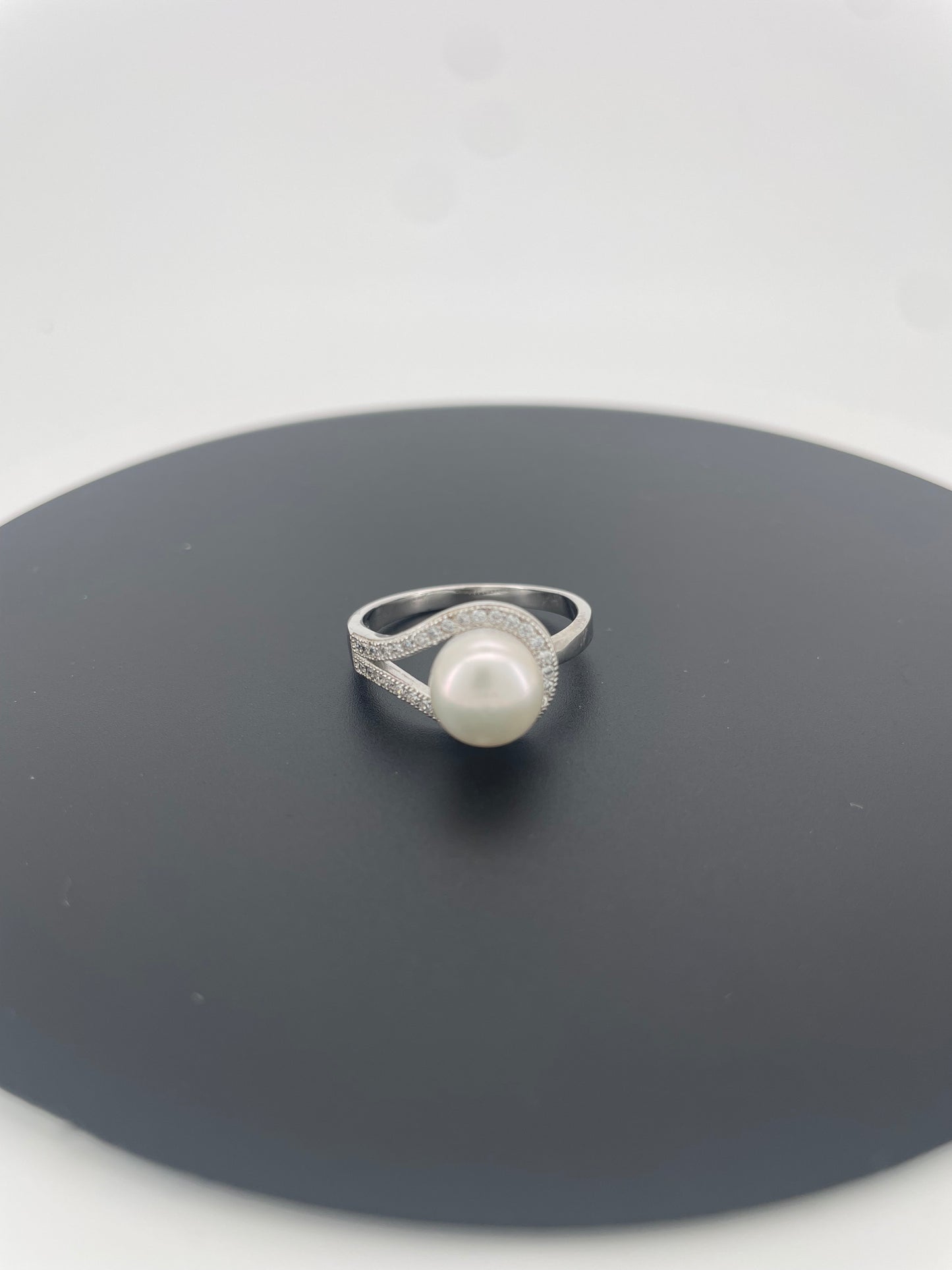 Silver Pearl Ring Size 8 by Gemsilver