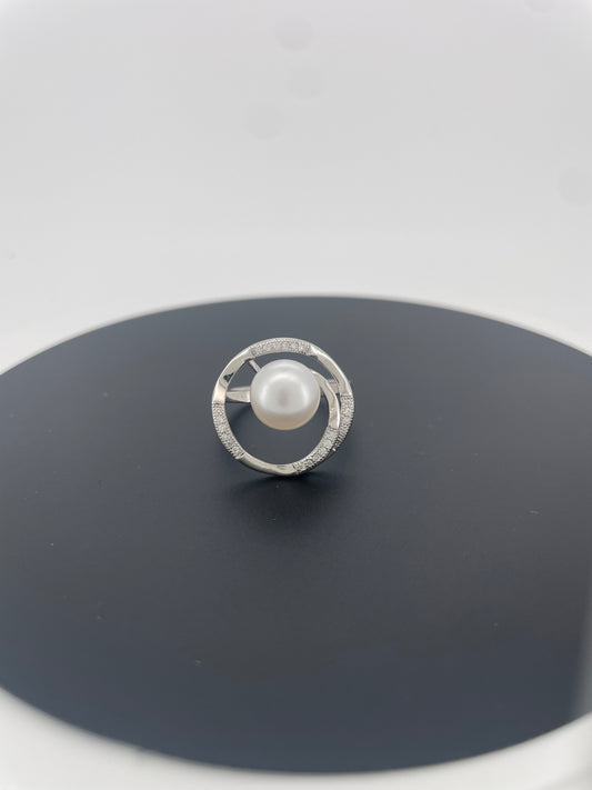 Silver Pearl Ring Size 8 by Gemsilver