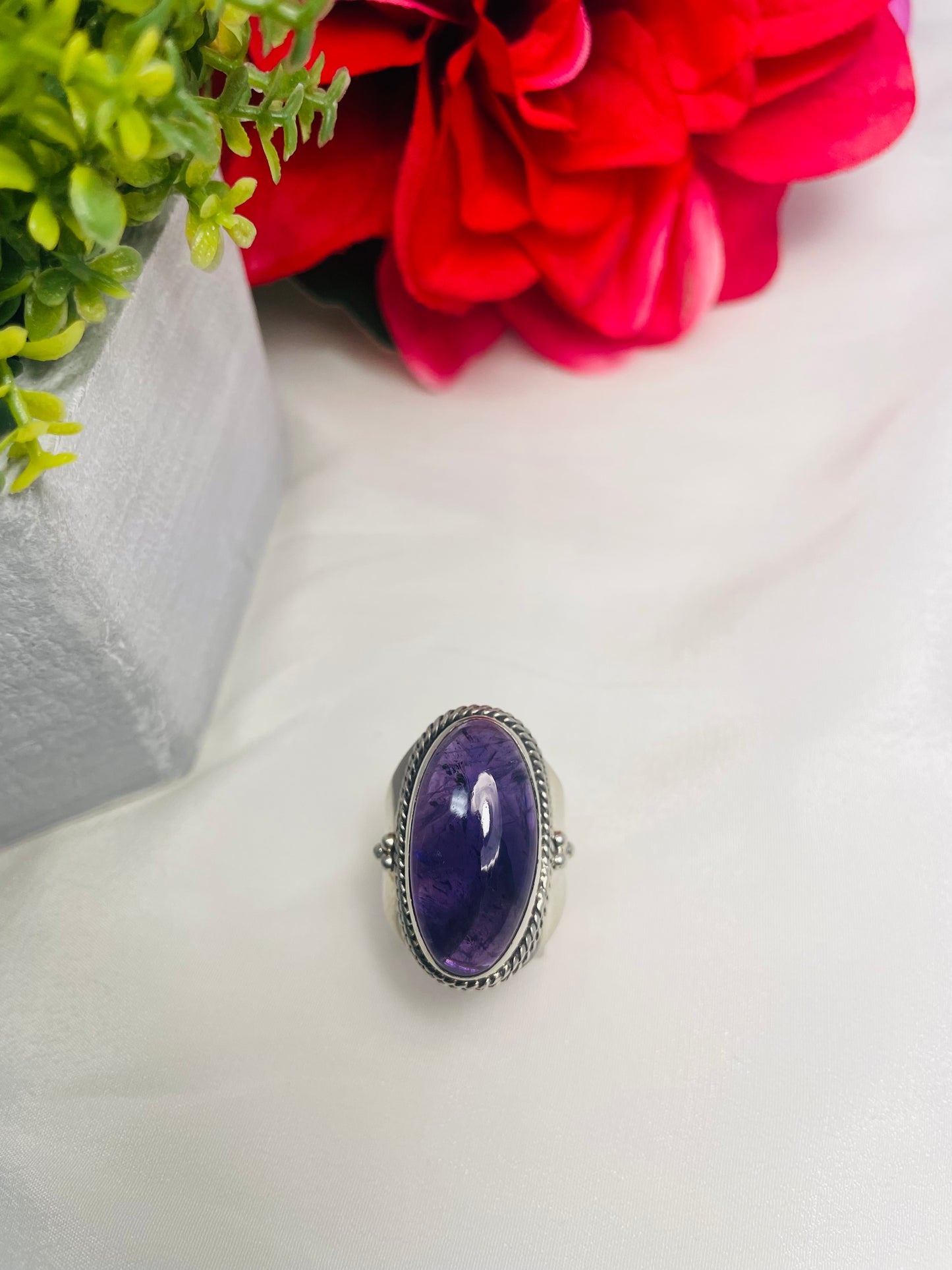 925 Sterling Silver Cabacon Amethyst Ring