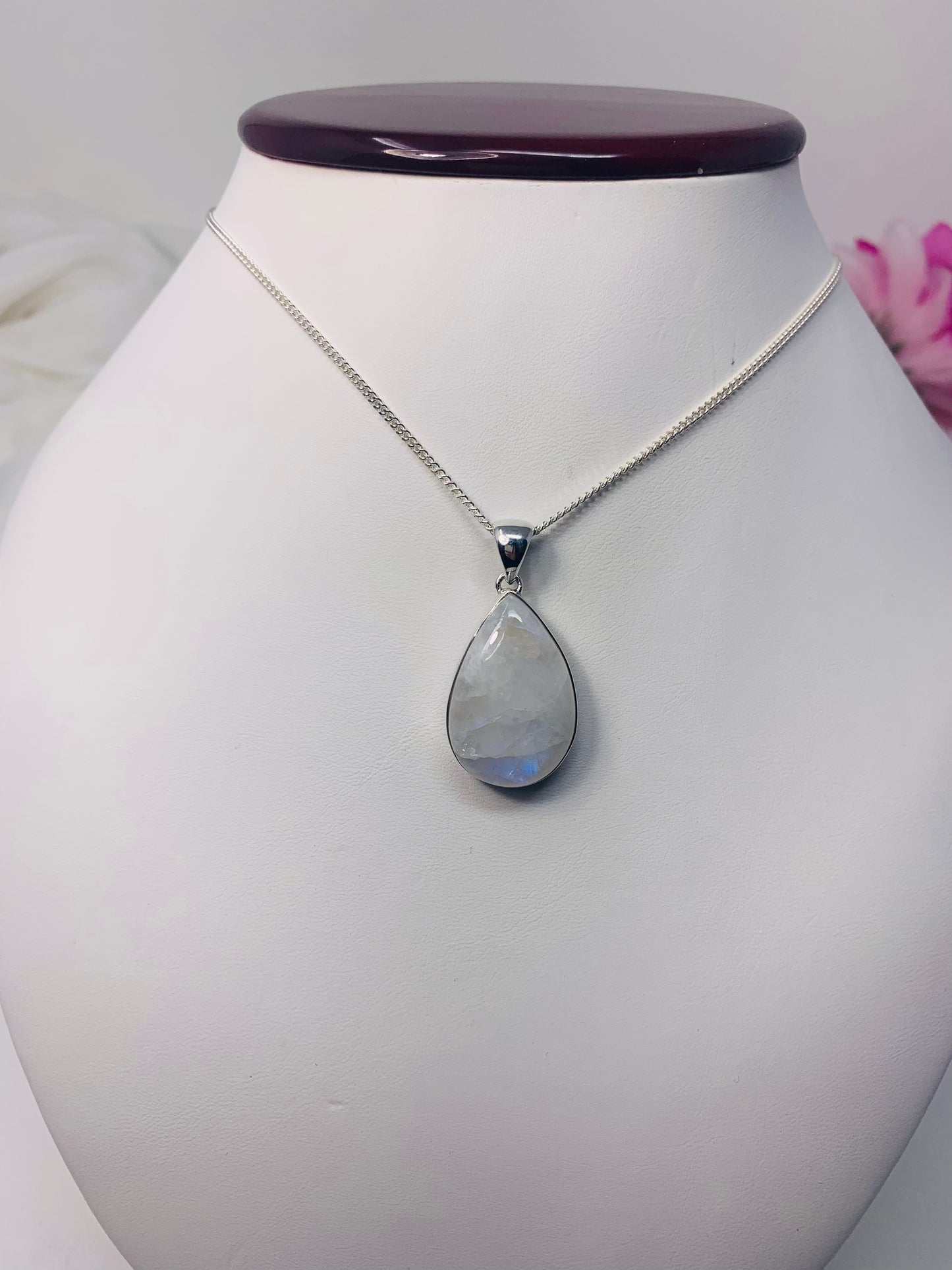 925 Sterling Silver Teardrop Moonstone Pendant