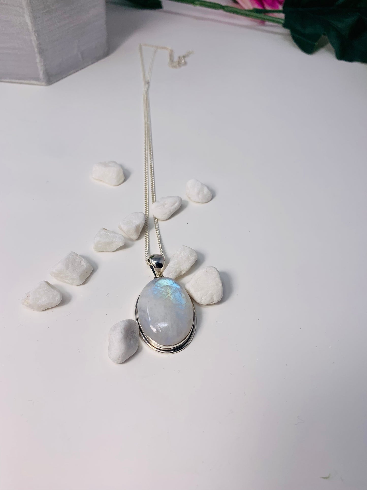 925 Sterling Sliver Oval Moonstone Pendant