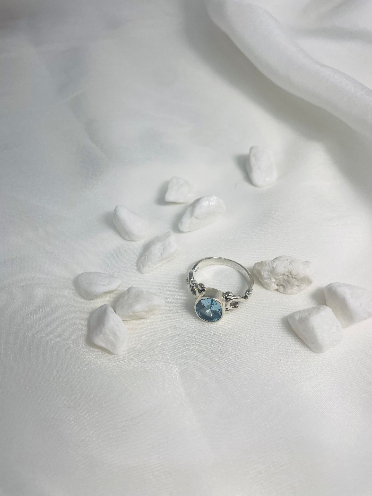 925 Sterling Silver Blue Topaz Ring