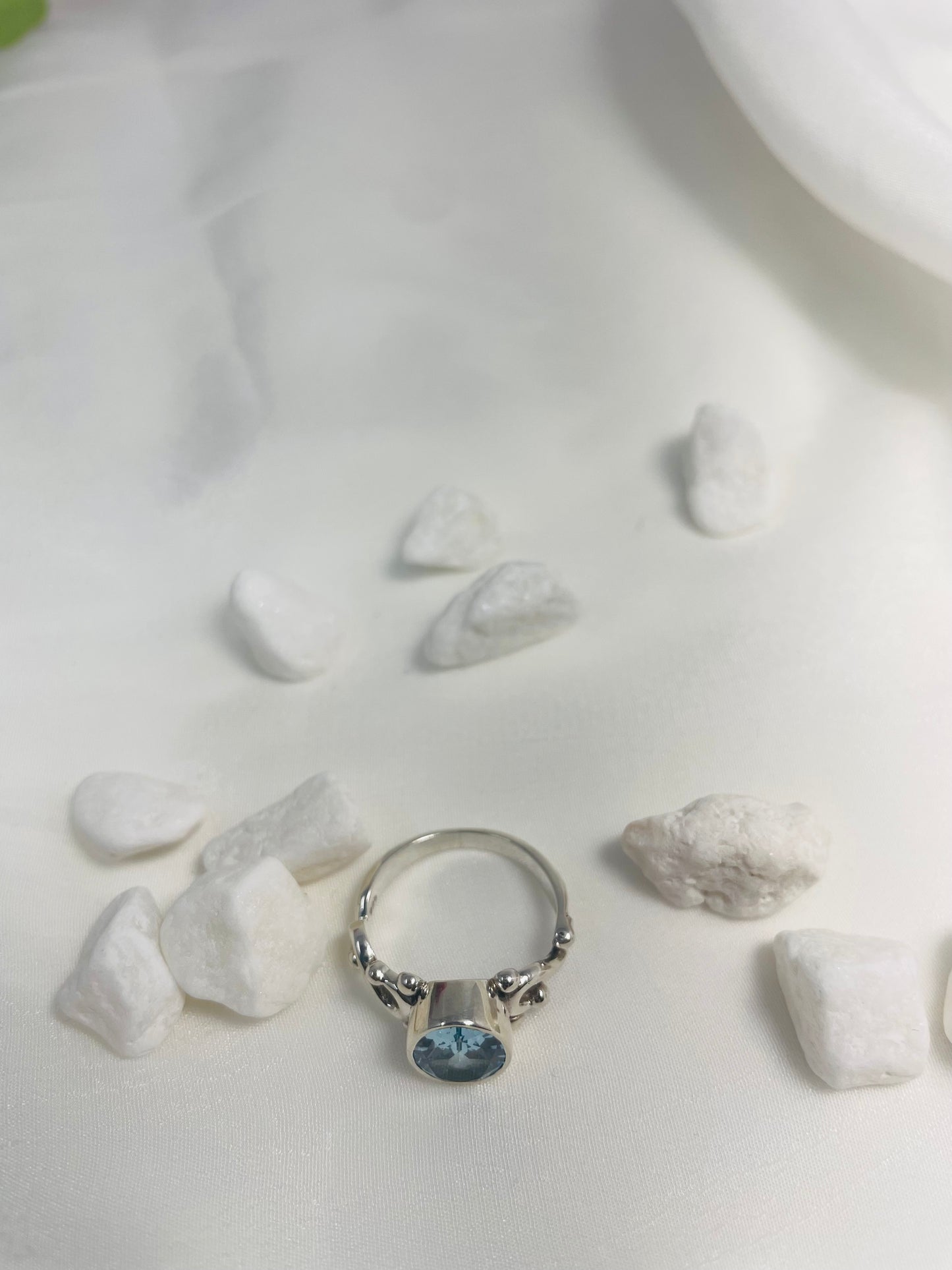 925 Sterling Silver Blue Topaz Ring