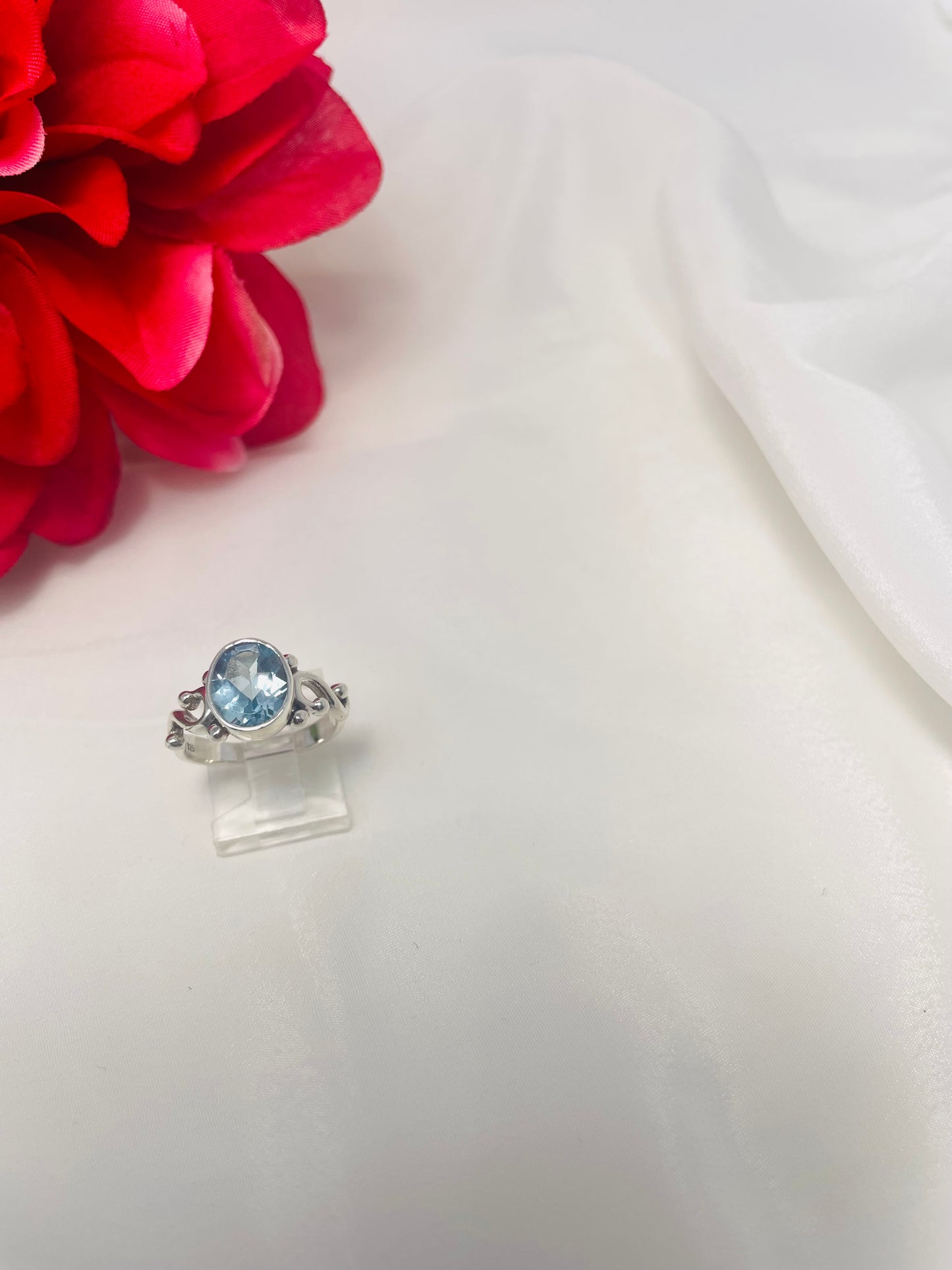 925 Sterling Silver Blue Topaz Ring