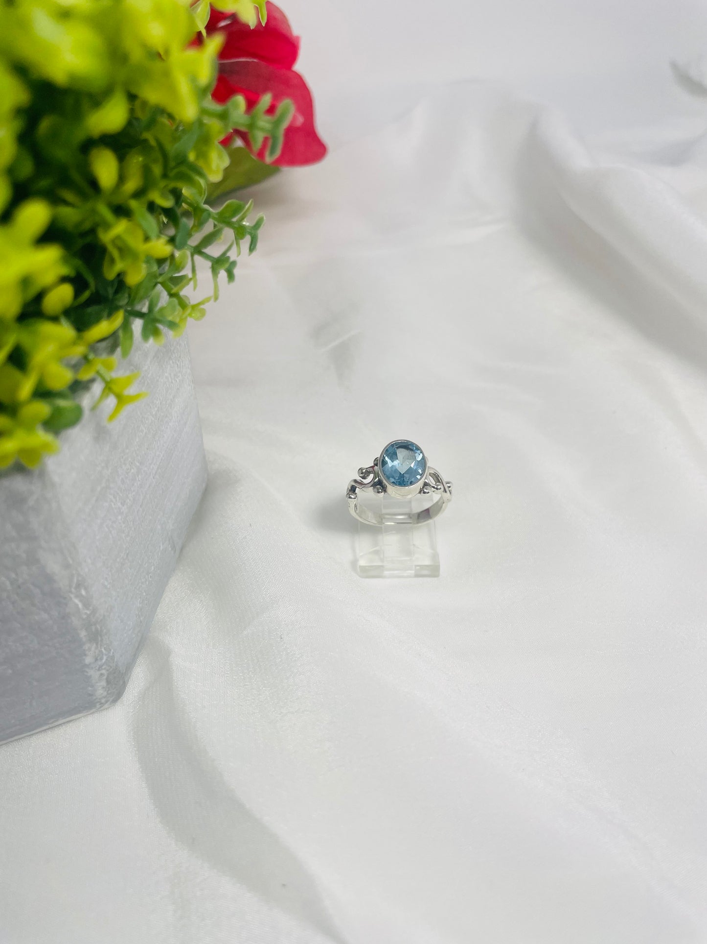 925 Sterling Silver Blue Topaz Ring